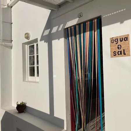 Agua E Sal - Seafront House, With Garden And Independent Suite. Ribeira Quente Exterior foto