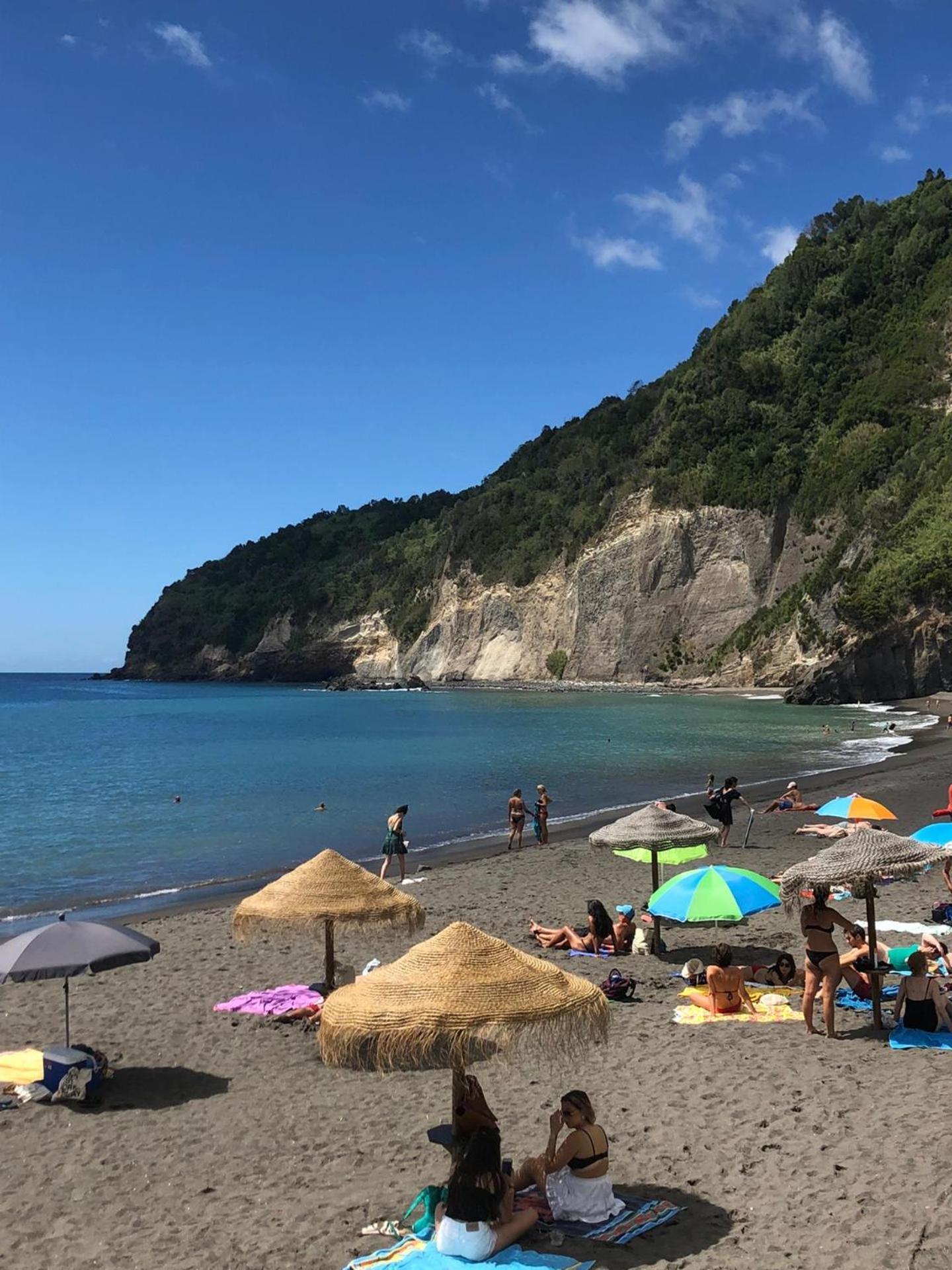Agua E Sal - Seafront House, With Garden And Independent Suite. Holiday home