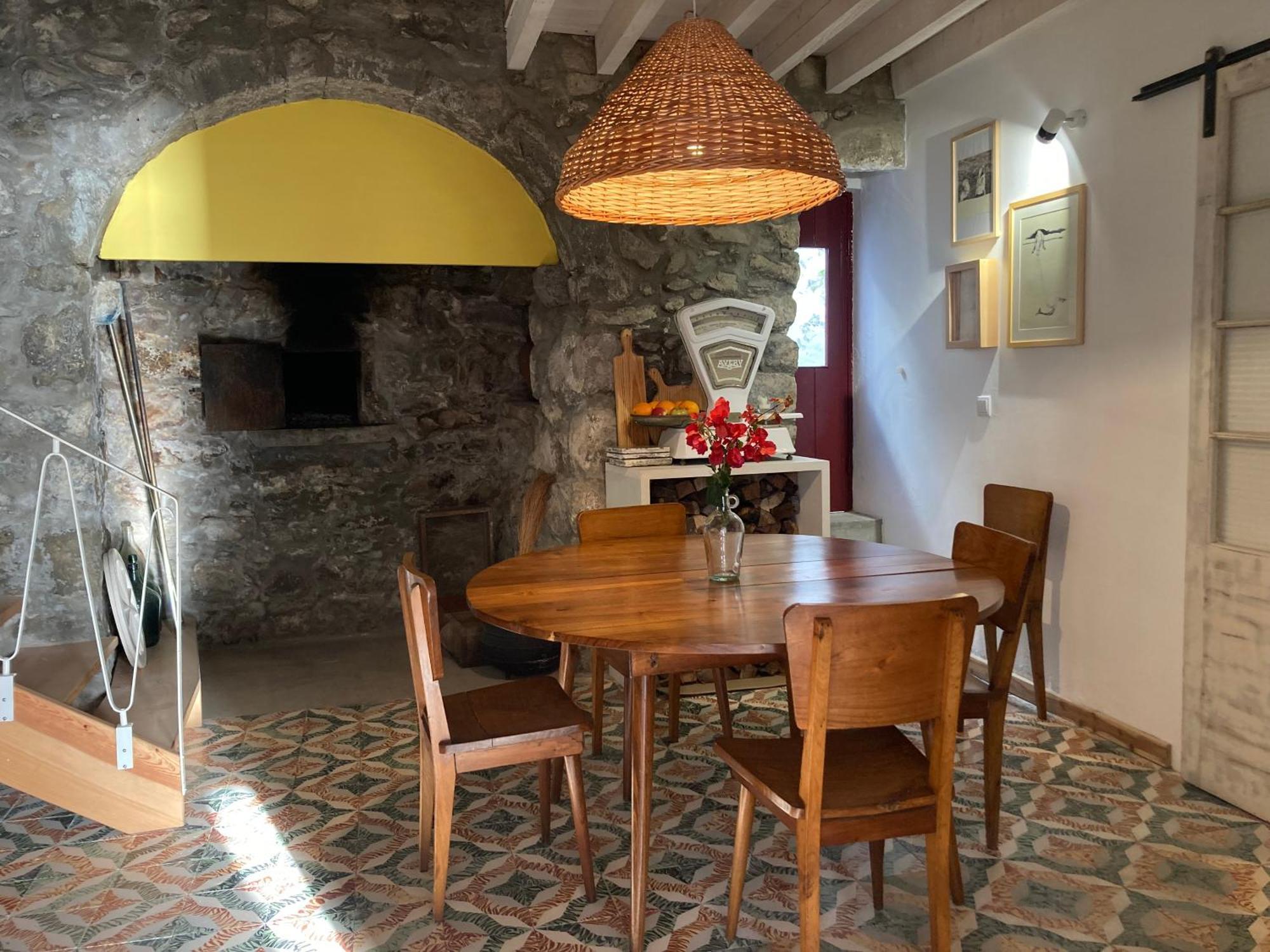 Holiday home Agua E Sal - Seafront House, With Garden And Independent Suite. *