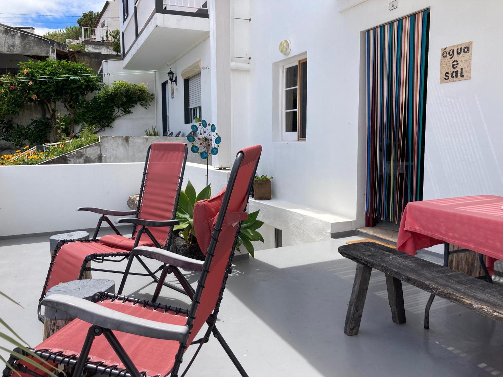 Agua E Sal - Seafront House, With Garden And Independent Suite. *