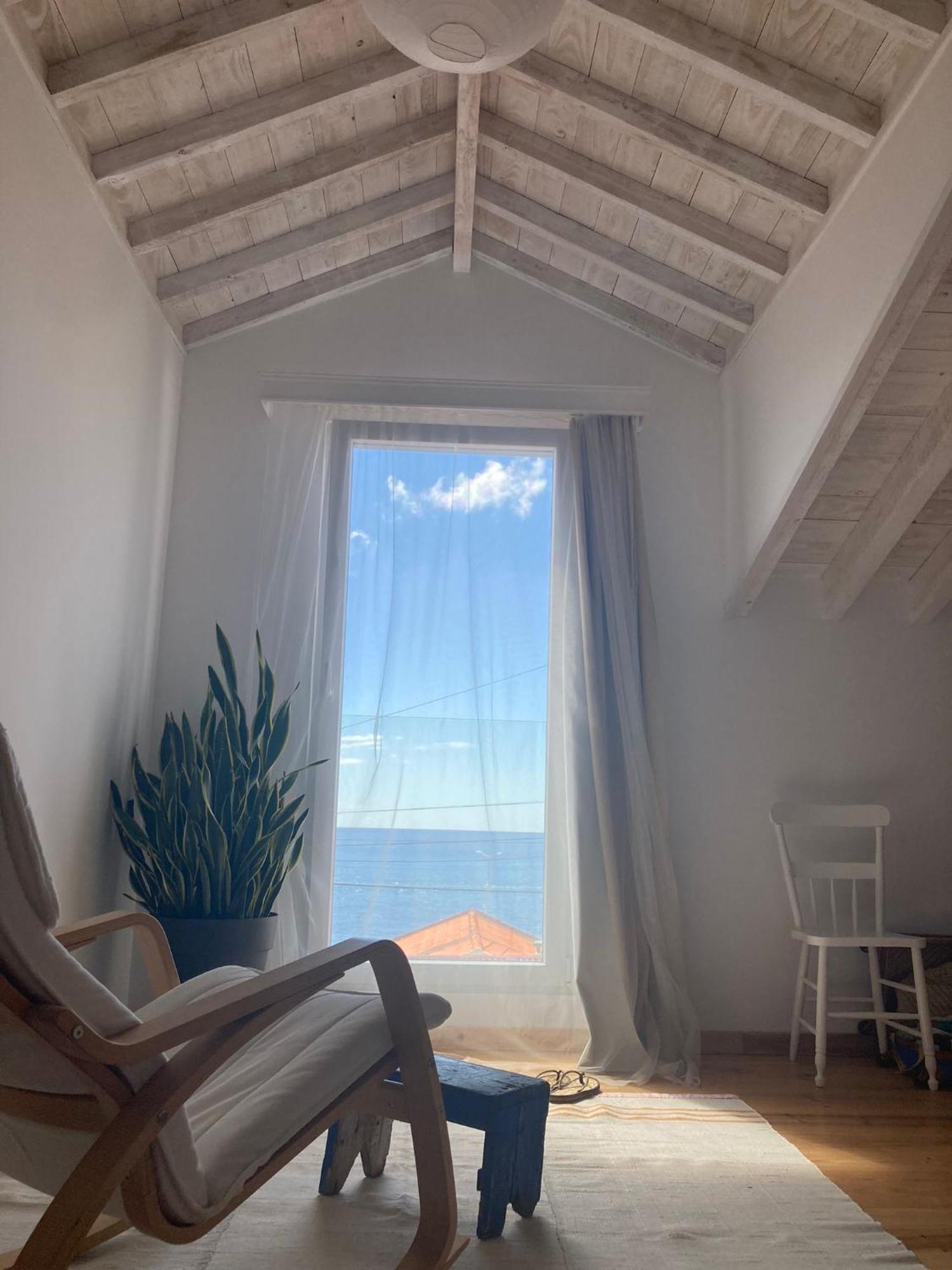Agua E Sal - Seafront House, With Garden And Independent Suite. * Ribeira Quente